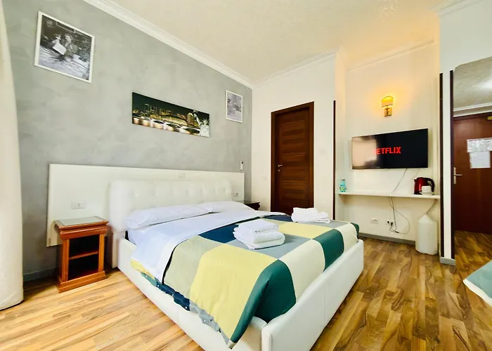 Oscar Hotel
