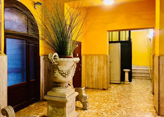 Oscar Hotel 2*
