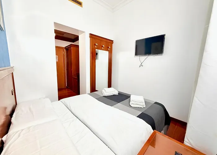 Otel Oscar 2*