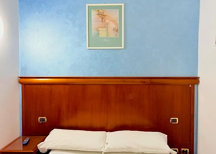 Oscar Hotel