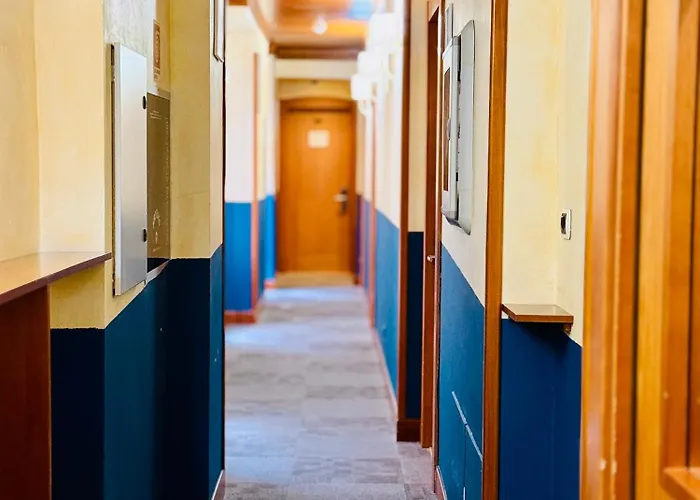 Oscar Hotel